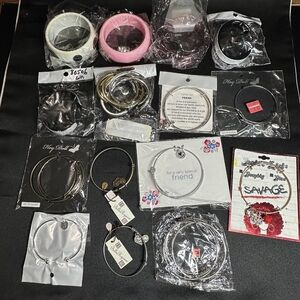 J432 Bulk Bundle of 25 NWT Bangle Bracelets
